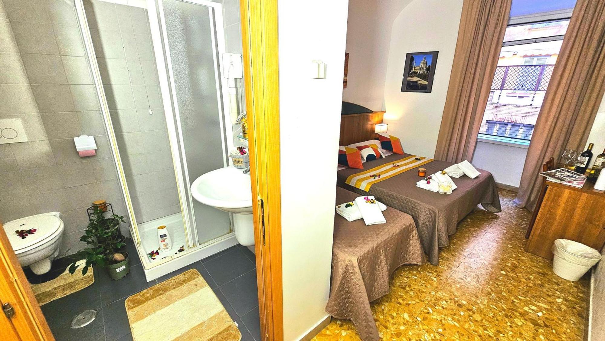 Luxury By A Casa Simpatia - Free Parking Minimum 3 Nights -on Request In Advance Casa de hóspedes